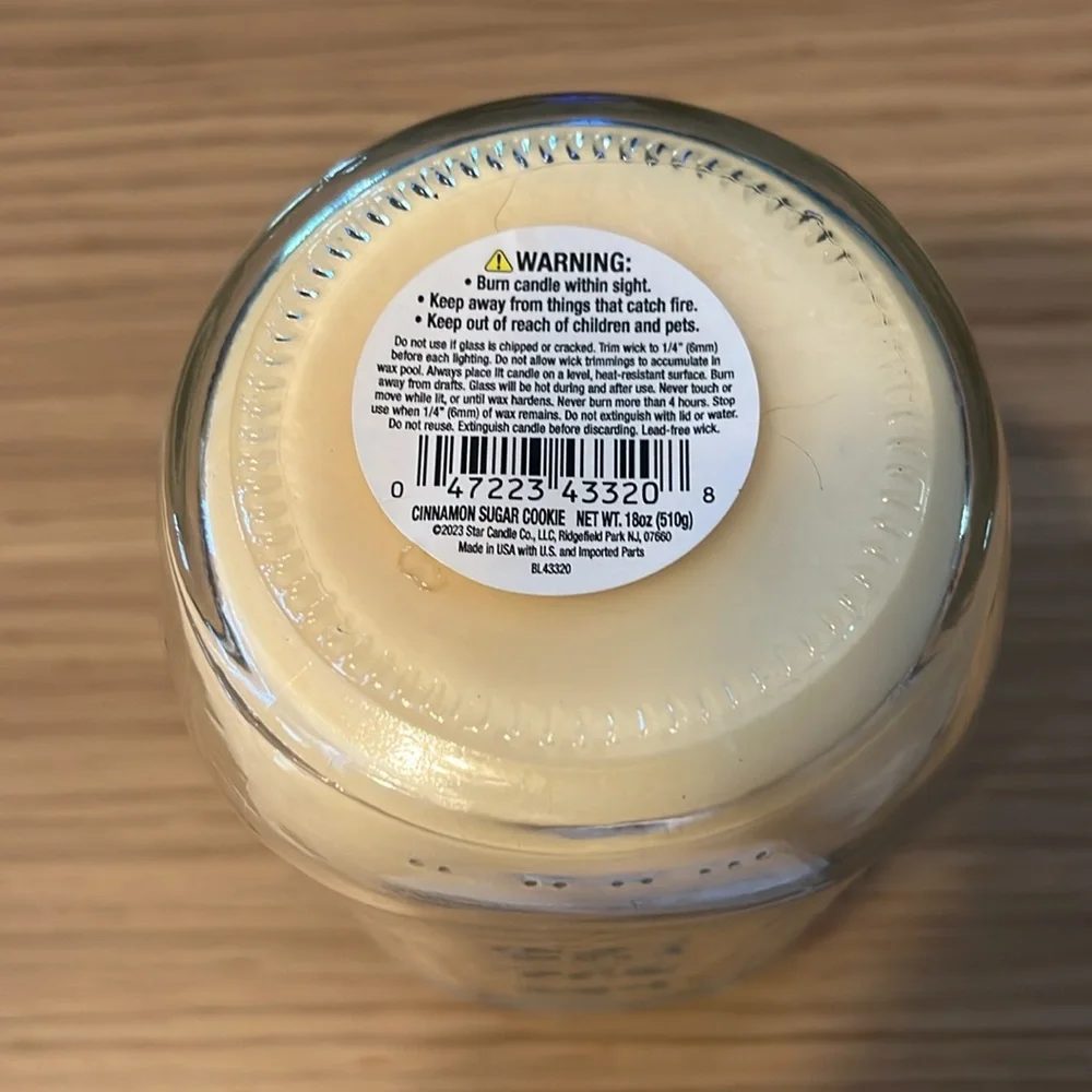 Single Wick Candle. Cinnamon Sugar Cookie. Cute Mason 18 Ounce Jar.